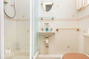 Photo 16- click for photo gallery